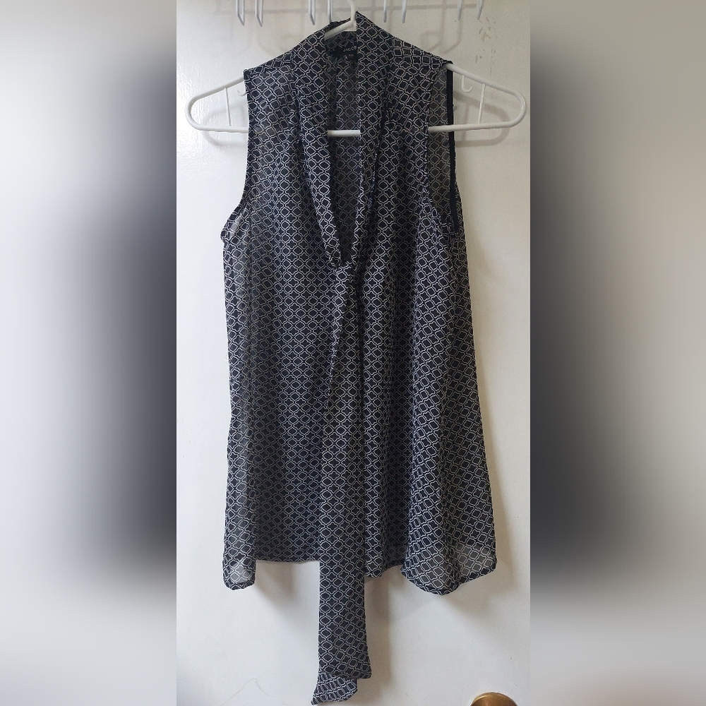 Jacob Black and White Geometric Blouse- Small- Excellent Condition.